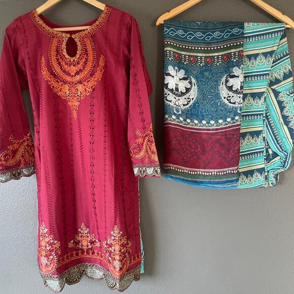 Elegant Maroon Embroidered Kurti with Matching Dupatta & trouser - Picture 2 of 2